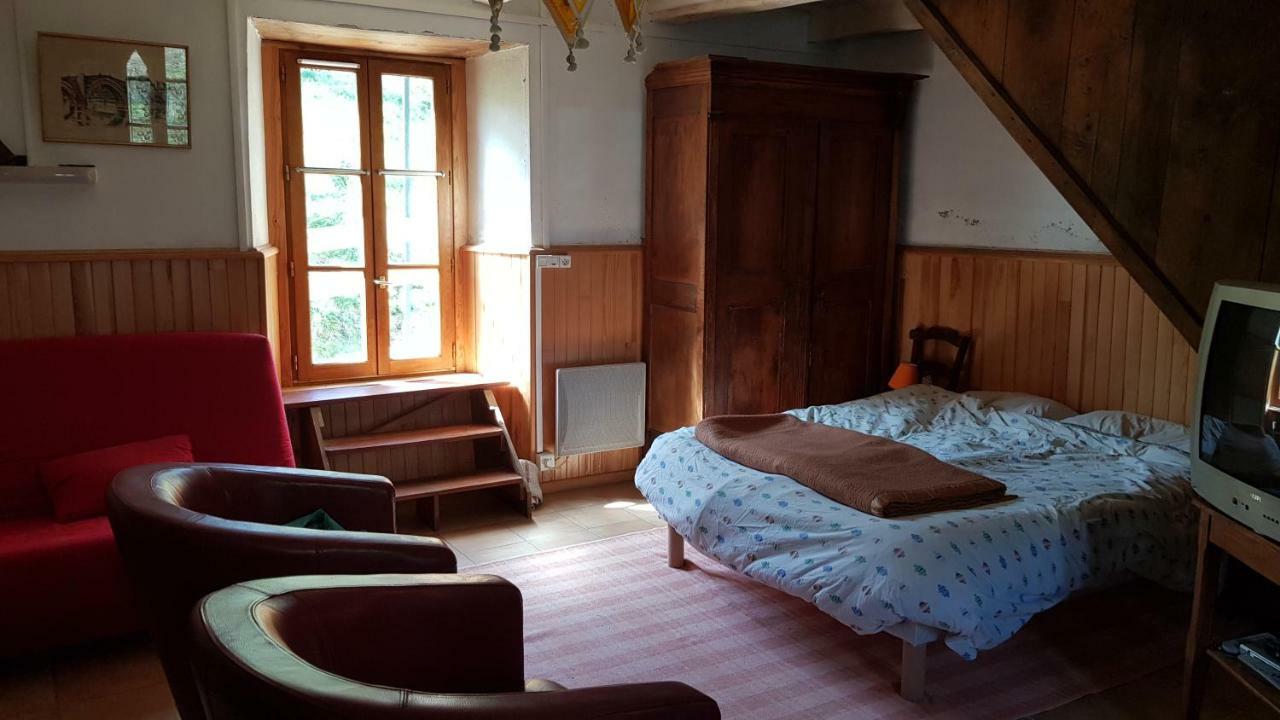 Maison Du Pays De Salers Dans Le Parc Des Volcans D'Auvergne Saint-Projet-de-Salers Luaran gambar